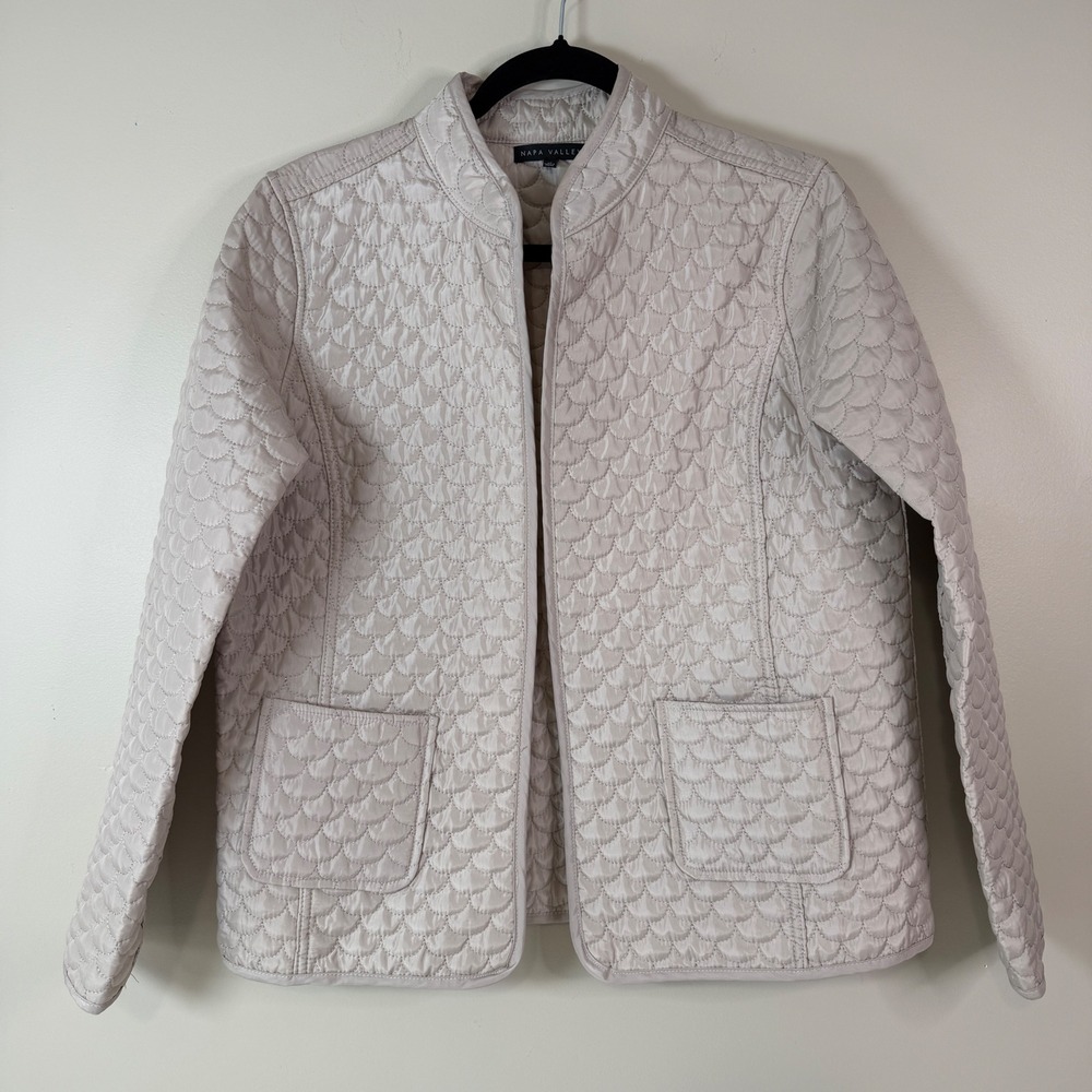 Quilted Jacket Unlined Scalloped Open Mock Neck Layering Preppy Professional